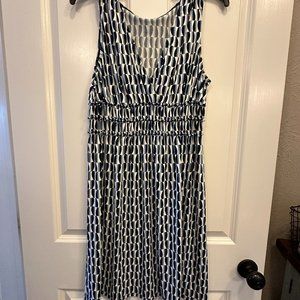 Max Studio deep v ruched waist dress